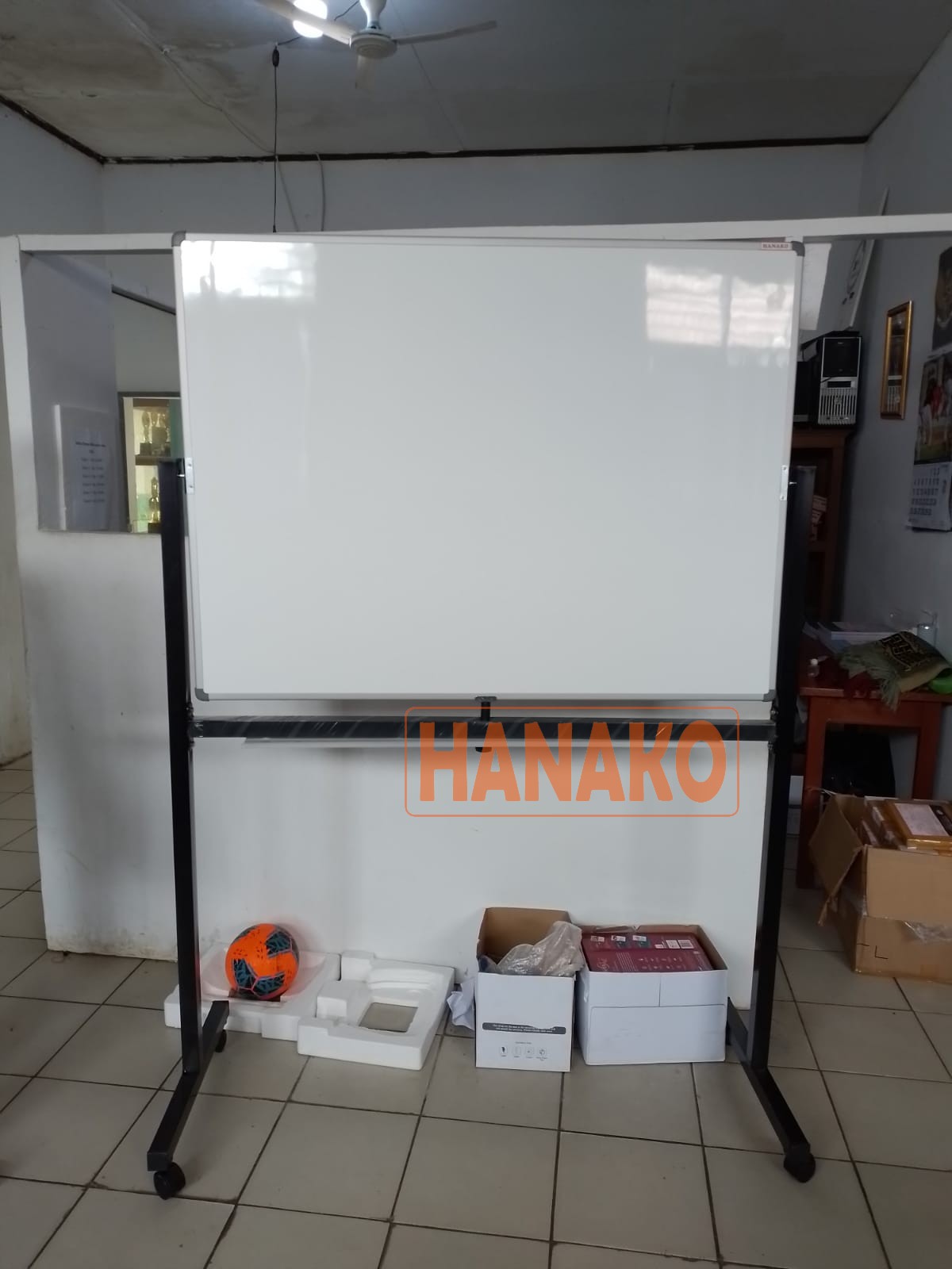 Papan Tulis Whiteboard Hanako 90x120 Standing Magnetik