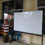 Papan tulis whiteboard sekolah 120x240 standing
