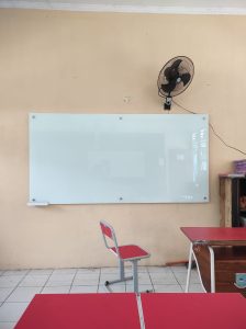 Jual Papan Tulis Kaca Glassboard Sekolah di jakarta Selatan