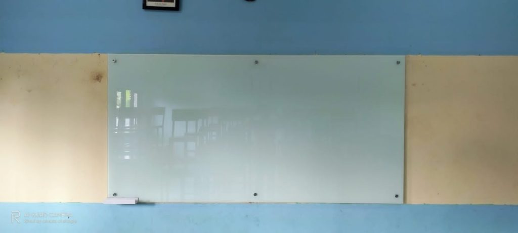 Jual Papan Tulis Kaca Glassboard Sekolah di Jakarta