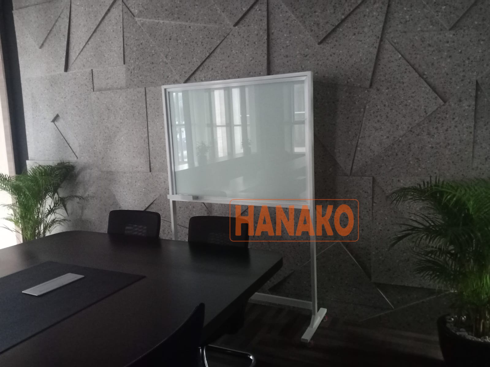 Glassboard Standing di jakarta pusat