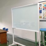 Papan Tulis Kaca Glassboard Standing di Jakarta Utara